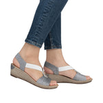 Load image into Gallery viewer, Rieker 624H6-92 Wedge Sandals
