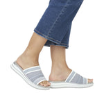 Load image into Gallery viewer, Remonte D1J54-10 Casual Slip-On
